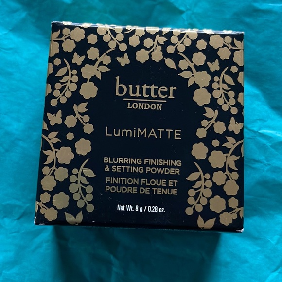 Butter London iridescent loose powder - Picture 1 of 7